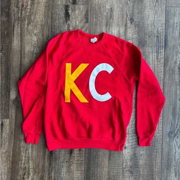 KC Crewneck Sweatshirt Red Gold Women's Size Small - Picture 1 of 4